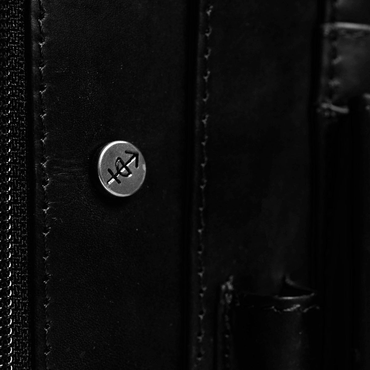 Leather Portfolio Barnet - Lateral Side Profile View Showing Sleeve Cut &amp; Athletic Taper Fit